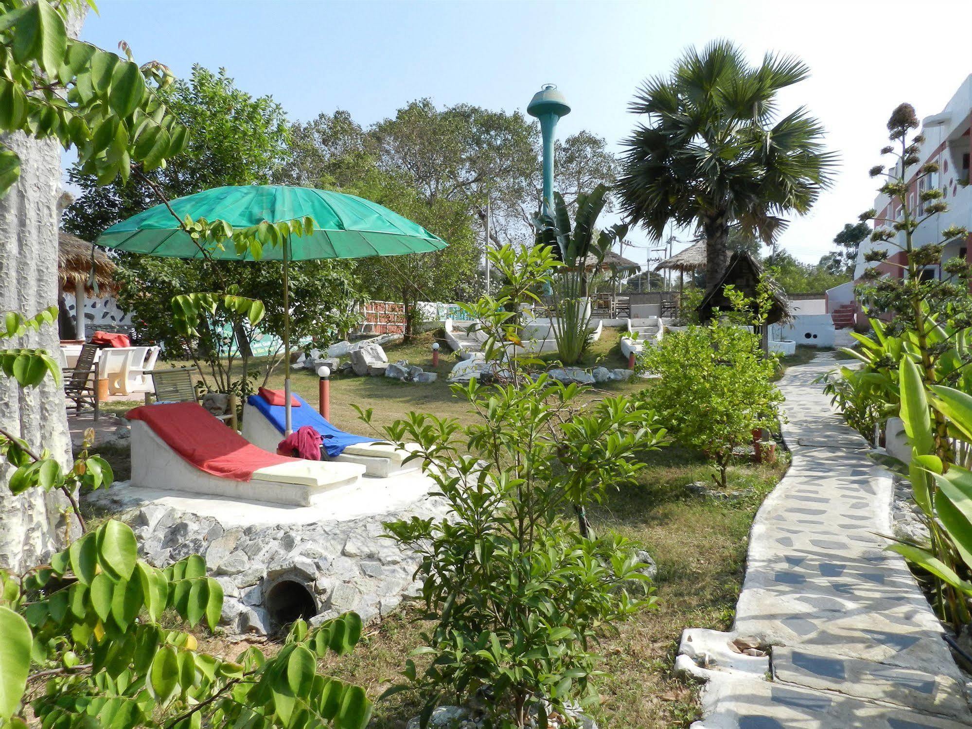 Mirabel Club Resort Jomtien Beach Exterior foto